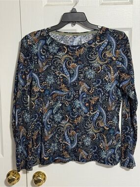NWOT croft & barrow Navy Paisley Long Sleeve Top with Blue and Tan Accents